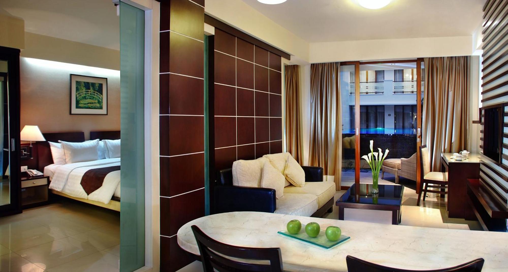 แอสตัน คูตา โฮเต็ล แอนด์ เรสซิเดนซ์ Hotel กูตา ภายนอก รูปภาพ